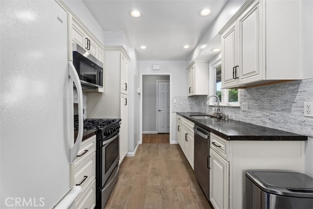 1325 W Ash Ave