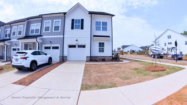 Building Photo - 9645 Munsing Dr Rental