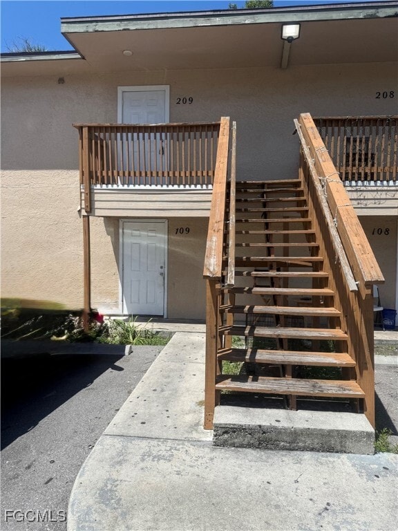 Building Photo - 824 Alderman St Unit 209 Rental