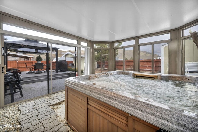 Photo - 17795 Oakview Ct