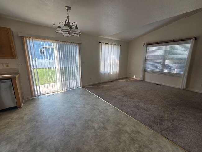 Photo - GREAT 3-BDRM, 3-BATH, 2-STORY + BMST. HOME AVAILABLE FOR IMMEDIATE OCCUPANCY IN GRAPEVINE!
