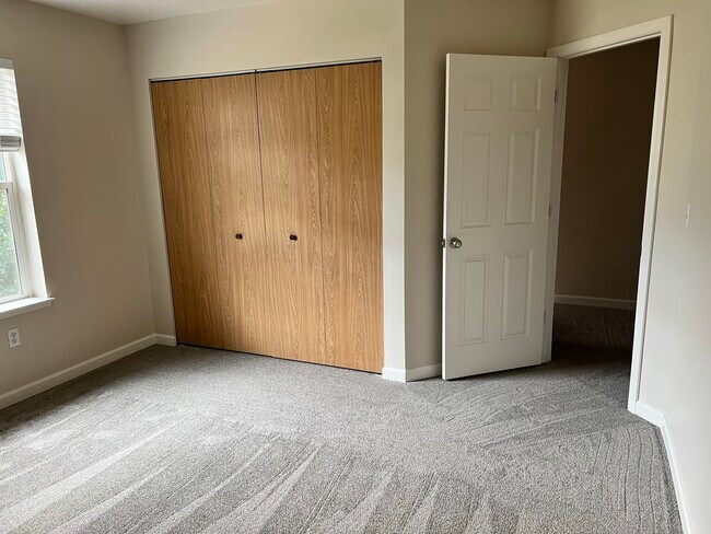 Photo - 5555 Glenridge Way