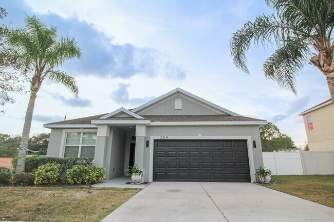 Photo - 224 Highland Meadows Ave