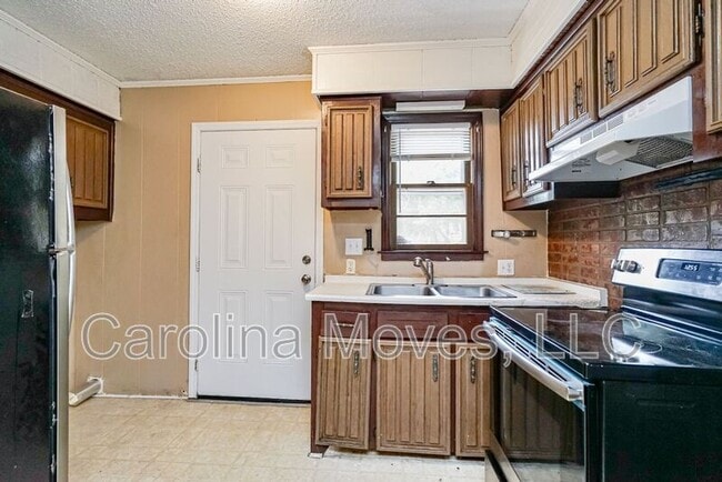 Photo - 196 McArthur St