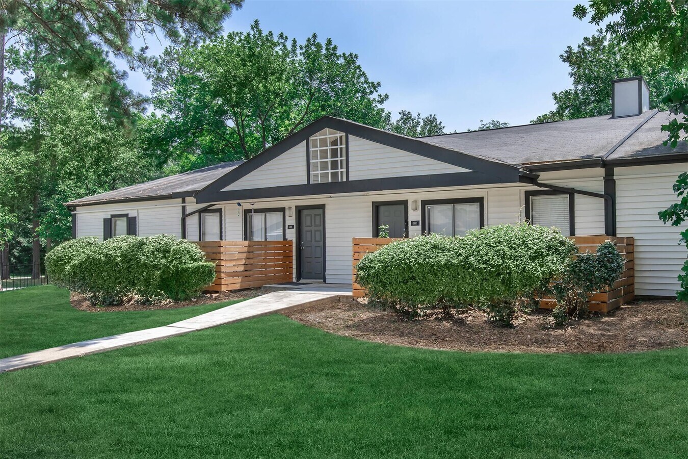 Photo - 18001 Cypress Trace Rd Unidad 102