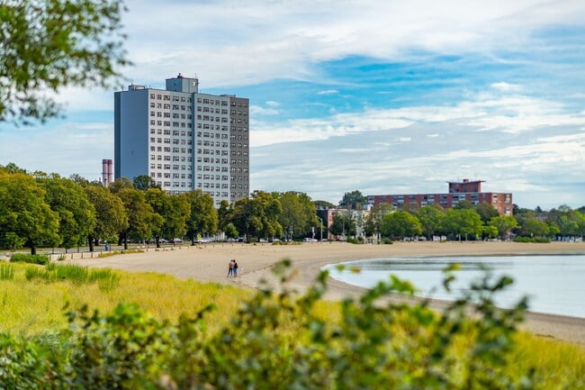 Photo - SOUTHIEEE - 2 bed - NO BROKER FEE