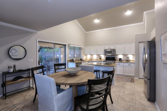 Photo - 10354 E Raintree Dr