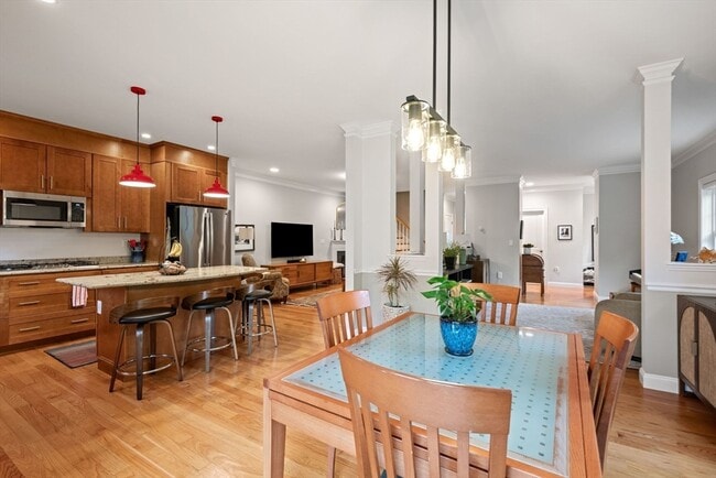 Photo - 2 Summer Hill Cir