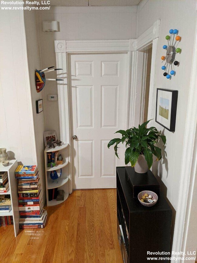 Photo - 27 Pinckney St Unit #1