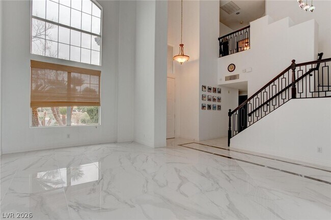 Photo - 2500 Hacker Dr