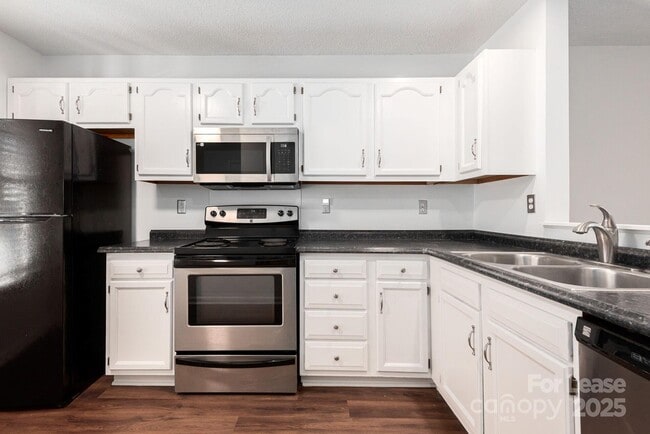 Photo - 9204 Four Mile Crk Rd