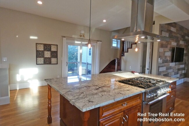 Photo - 108 Walnut St