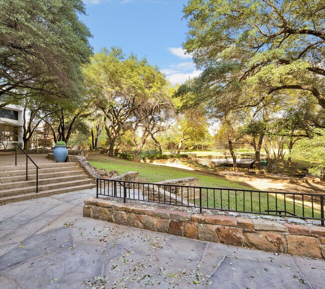 Photo - Skyline at Kessler