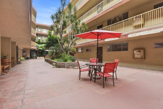 Photo - 545 Chestnut Ave