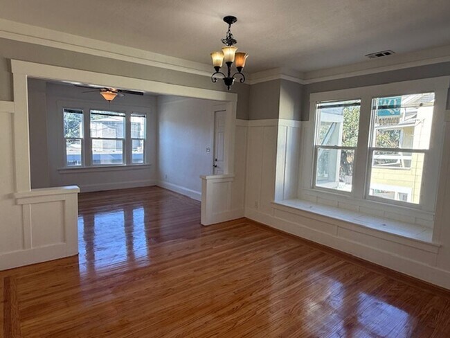 Building Photo - 513 2nd Ave Unit 513 2nd Ave. #A