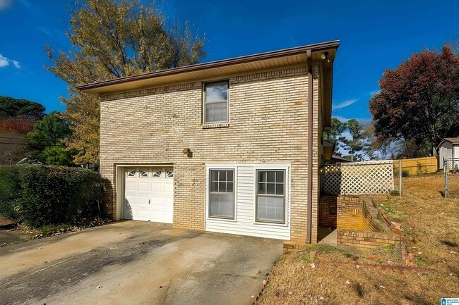 Photo - 2501 Shoemaker St