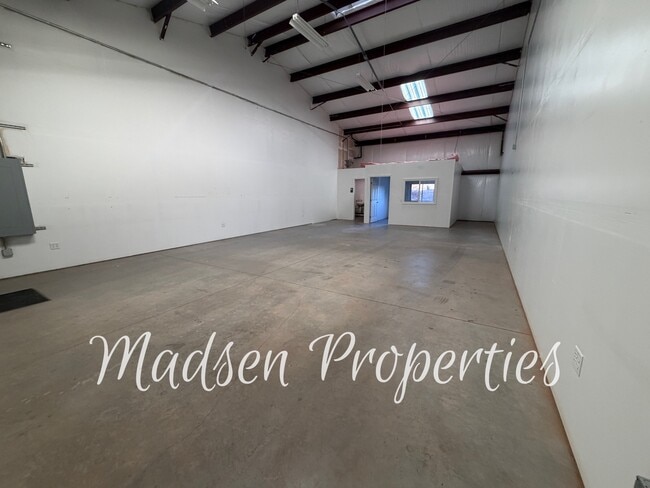 Photo - 1115 E Ewald Ct Unit B