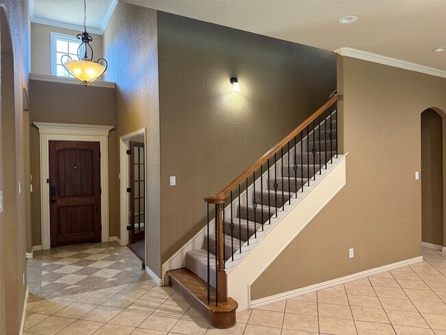 Photo - 2207 Canterbury Dr