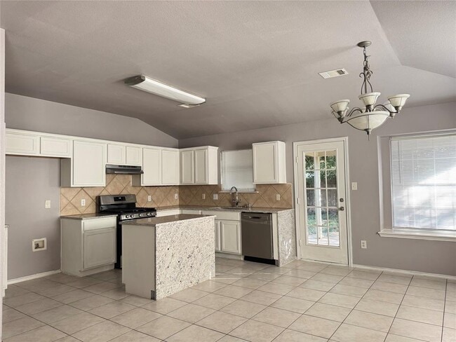 Photo - 1412 Vanilla Bean Dr