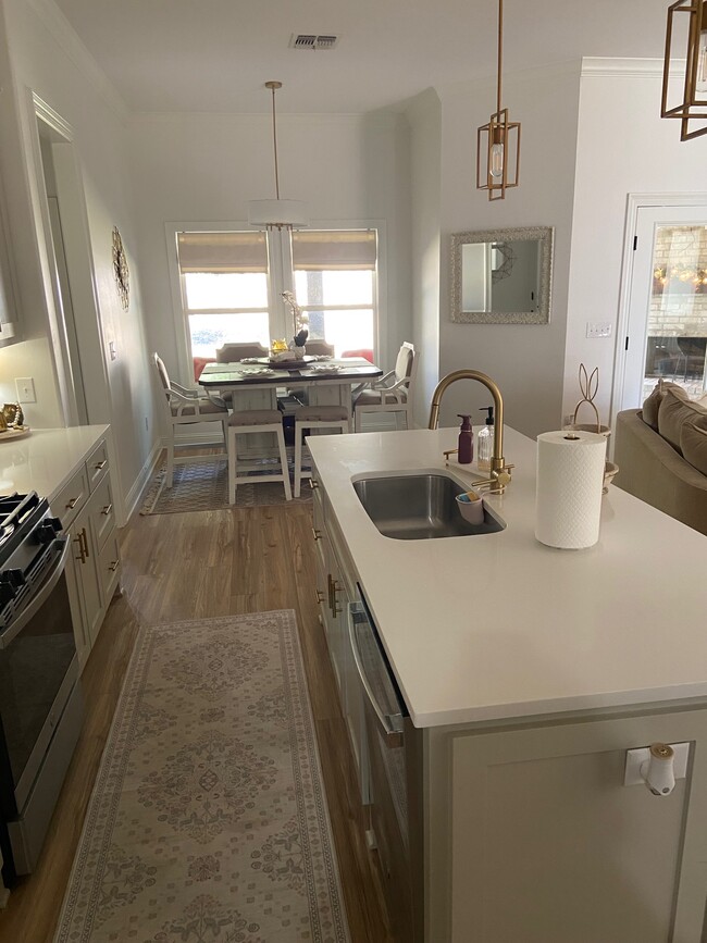 Photo - 228 Oak Alley Dr