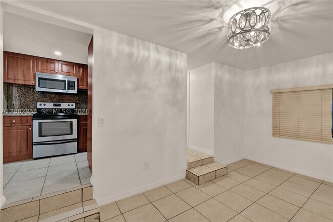 Photo - 2145 SW 7th St Unit 3