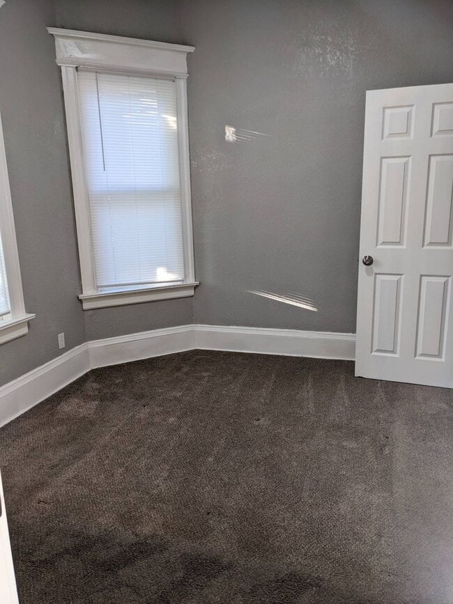 2954 N 18th St Unit 2954