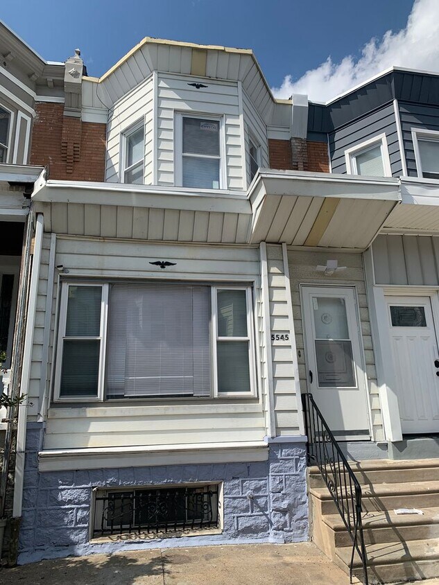 Spacious 3 Bed, 1.5 Bath Home – $1,795/Mon... - Spacious 3 Bed, 1.5 Bath Home – $1,795/Mon...