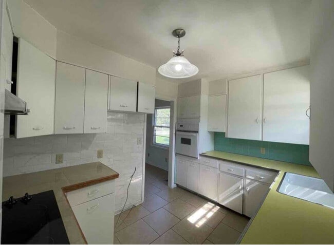 Photo - 1138 N Piatt Ave