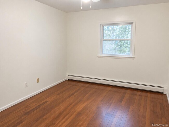 14 Lexington Hills Rd Unit 2