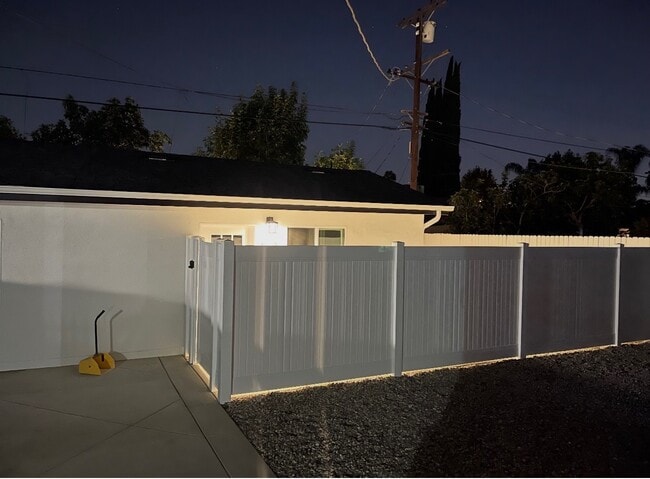 Building Photo - 12952 Lemay St