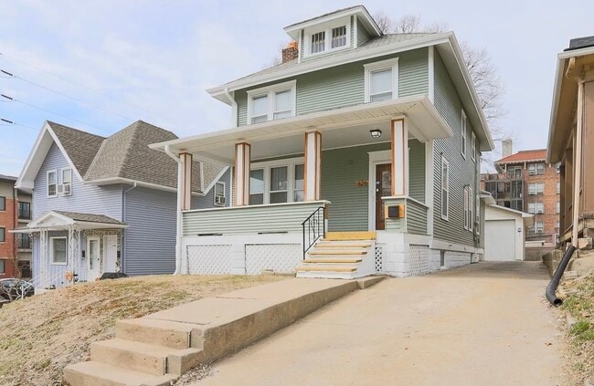 Photo - 626 S 36th St Unit Blackstone Duplex #1