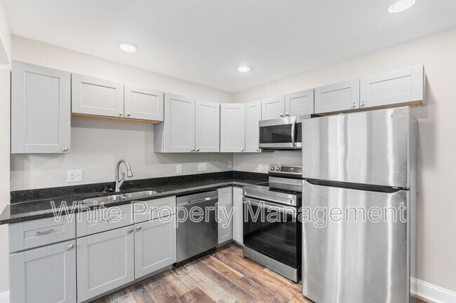 Photo - 1302 Venus St Unit #B