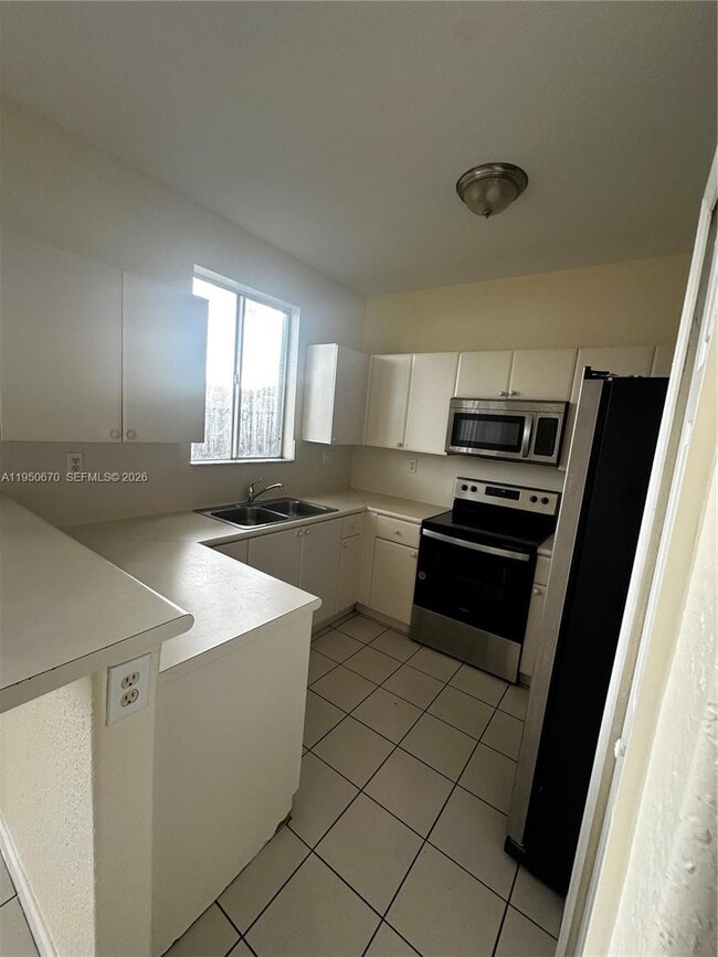 Photo - 1440 SE 24th Ct