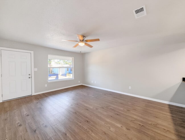 Photo - 512 Landview Dr Unidad D