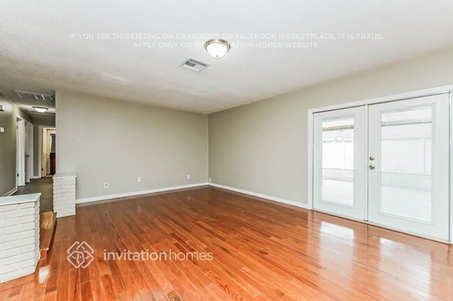 Photo - 7513 Meadow Dr