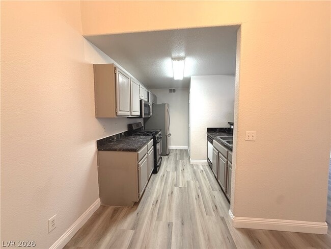 Photo - 5125 W Reno Ave Unidad 2057