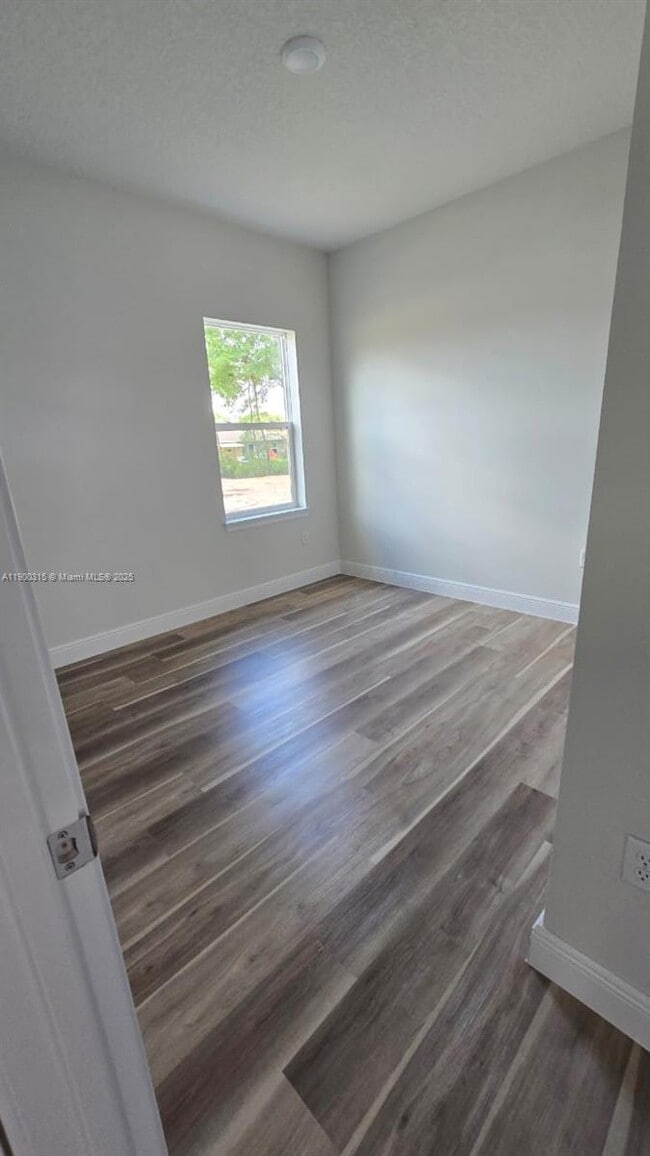 Photo - 16855 SW 18th Avenue Rd