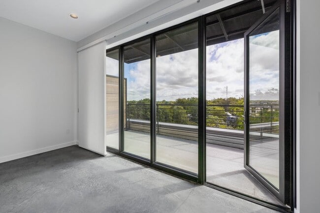 Living view / Balcony