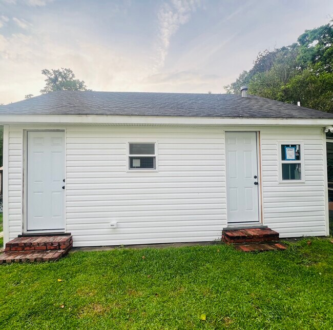 Photo - 228 Amelia St Unit 228 Amelia #B