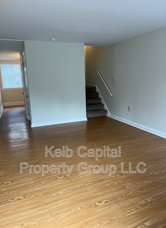 Building Photo - 90-92 Ford Street Unit Apt 6