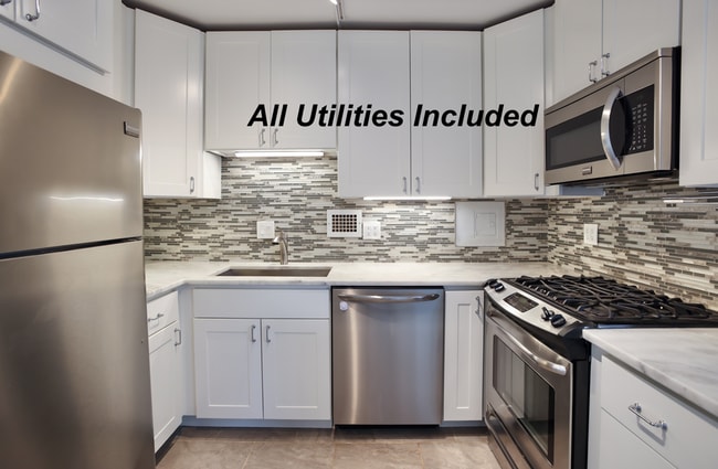 Building Photo - 5500 Friendship Blvd Unit 1917N