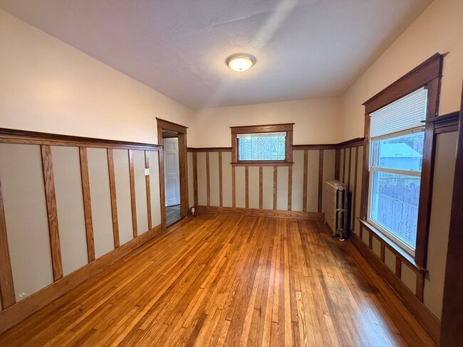 Photo - 4 Bedroom, 1.5 Bath Home – North East Grand Rapids