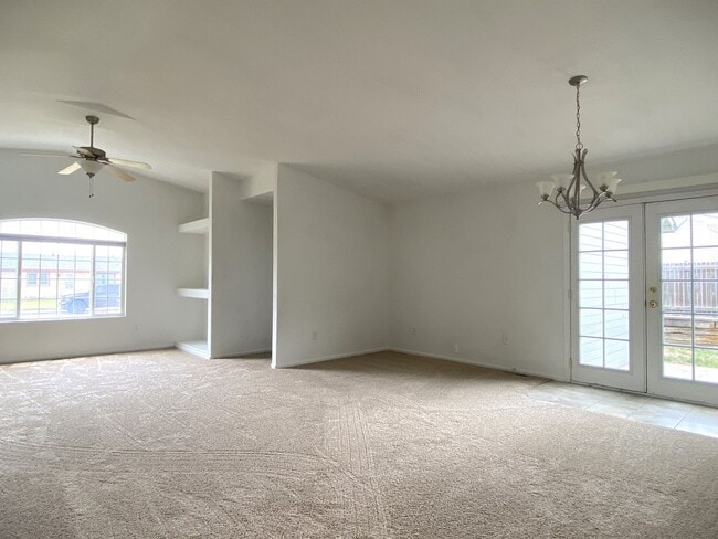 Photo - 3906 Charles St