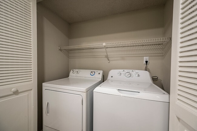 Cadia on the Loop apartments — community photo