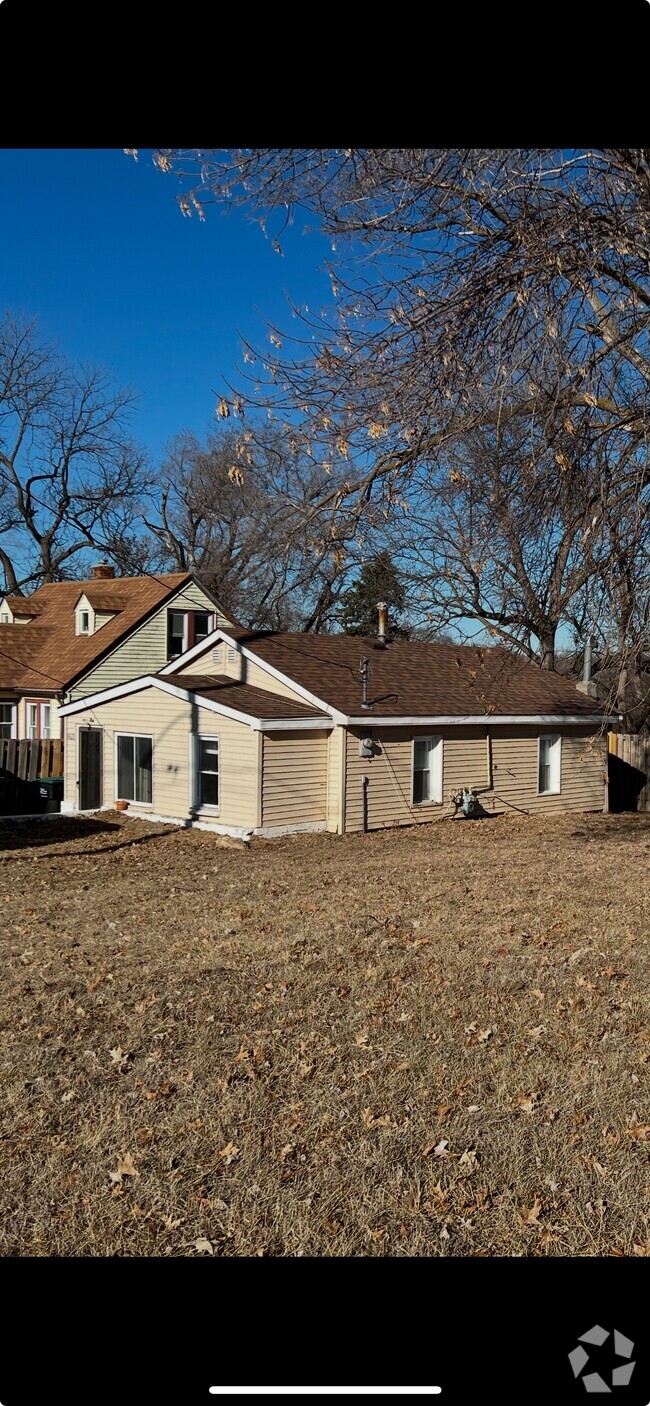 Building Photo - 8622 Ames Ave Rental