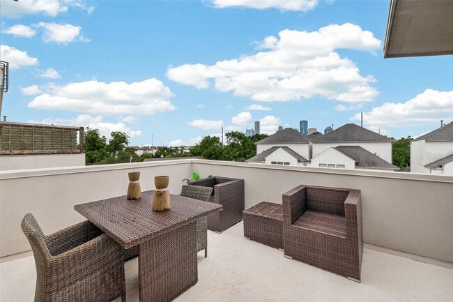 Photo - 1604 Ovid St