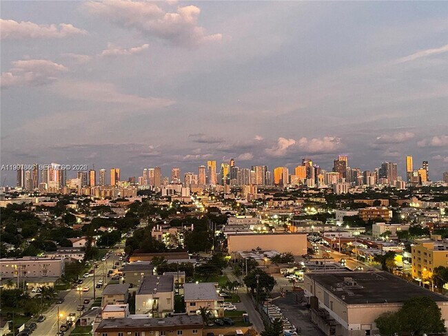 Photo - 1 Glen Royal Pkwy Unit 1002