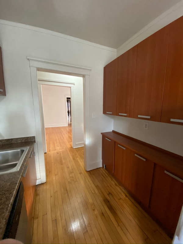 Photo - 1419 W Leland Ave