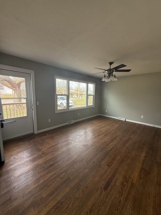 Photo - 732 E Culton St