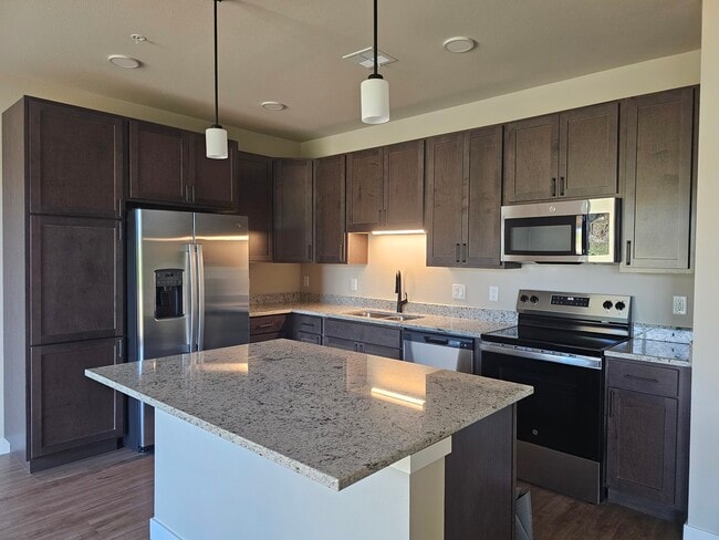 Photo - 880 N Main Apartments